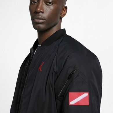 Бомбер Jordan 6 Bomber Jacket S BQ6958-010